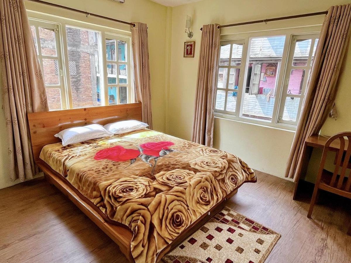 Rooftop Studio And 2Bhk Apartments In Kathmandu'S Most Happening Place Exterior foto