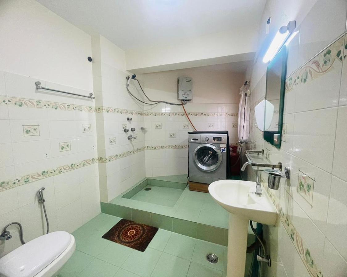 Rooftop Studio And 2Bhk Apartments In Kathmandu'S Most Happening Place Exterior foto
