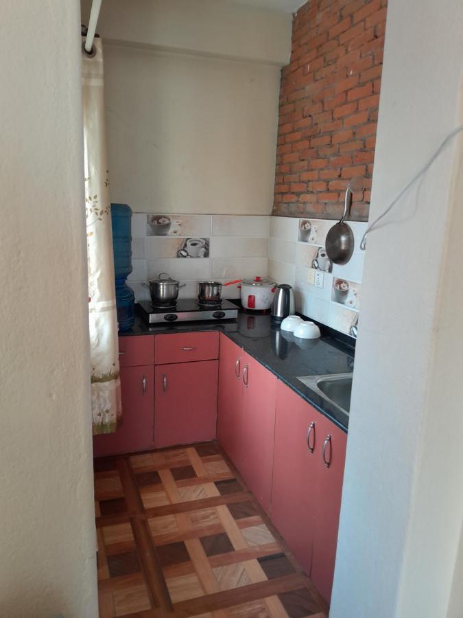 Rooftop Studio And 2Bhk Apartments In Kathmandu'S Most Happening Place Exterior foto